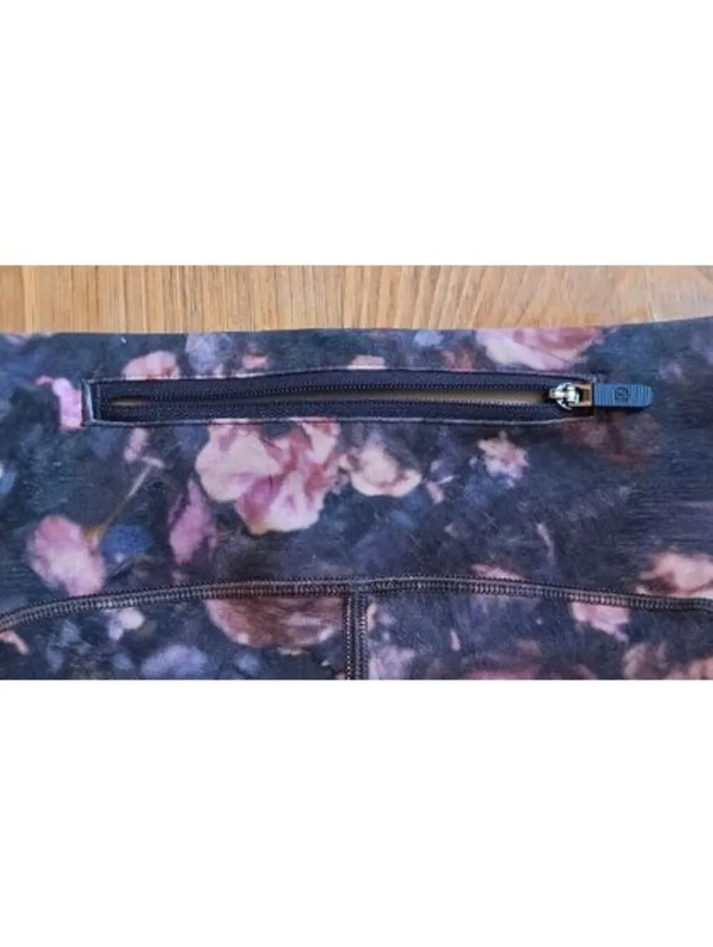 Lululemon If You’re Lucky Crop Leggings Size 6 Moody Mirage Floral